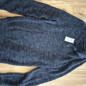 Banana Republic Men's Blue Crewneck Sweater